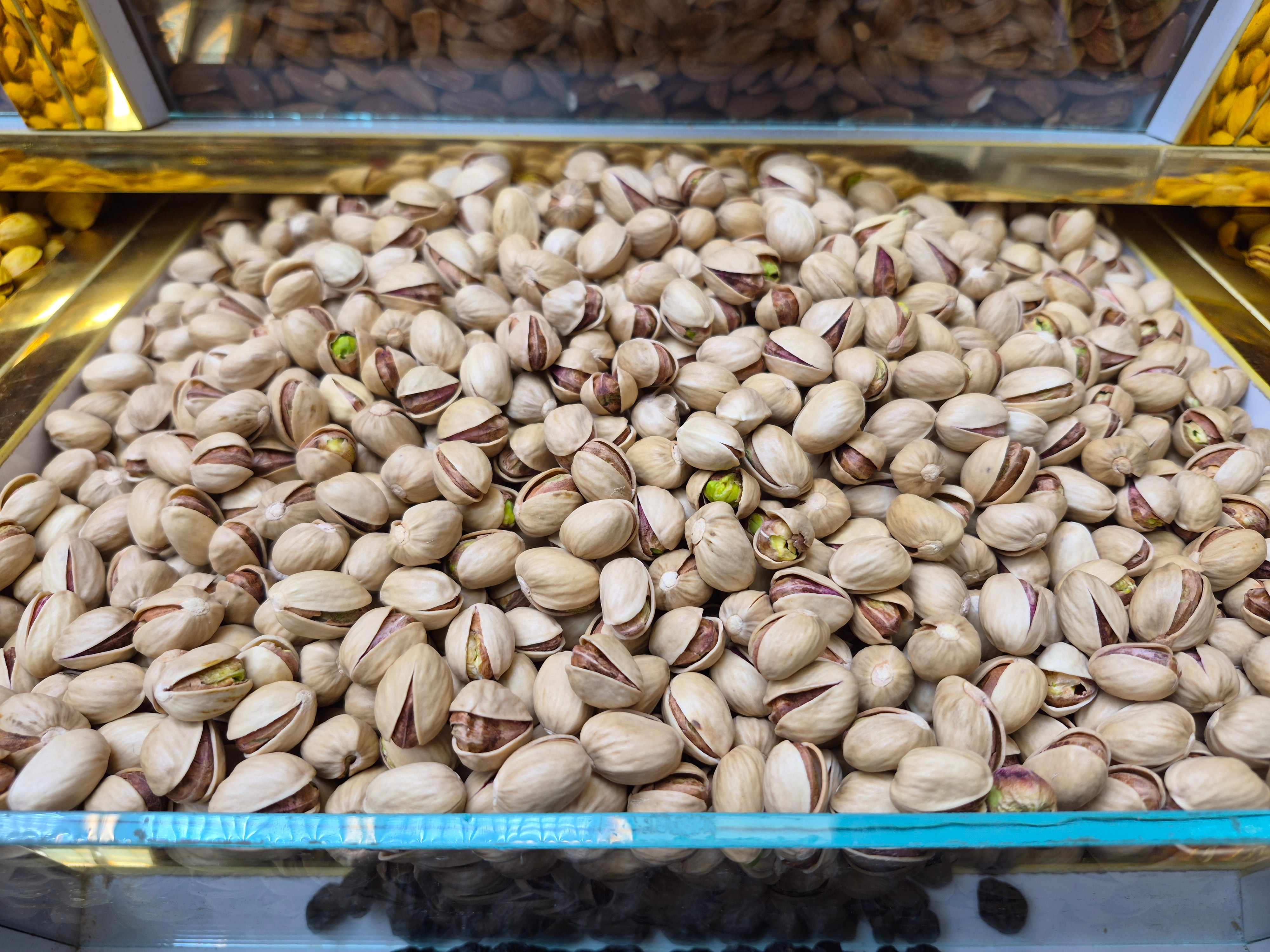 پسته فندقی سوپر ممتاز + گزینه ای اقتصادی برای تجارت + قیمت و خرید عمده